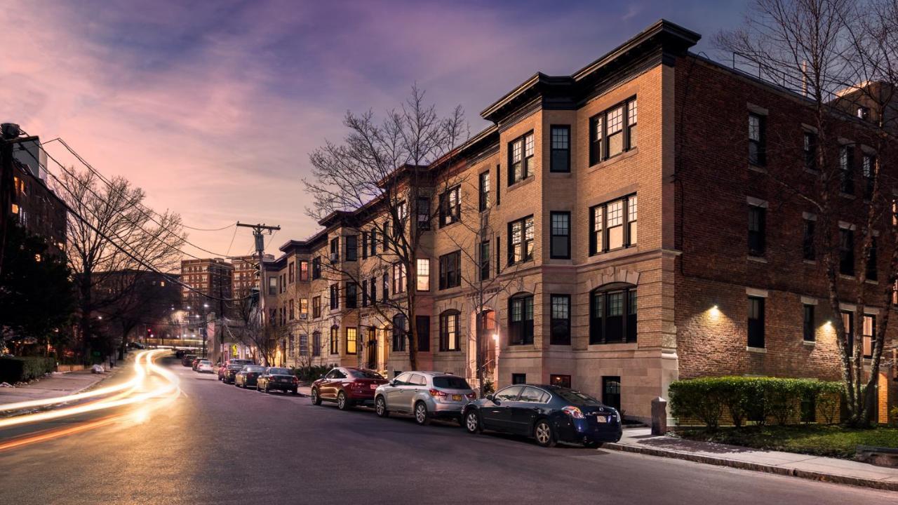 A Stylish Stay W/ A Queen Bed, Heated Floors.. #34 بروكلاين المظهر الخارجي الصورة